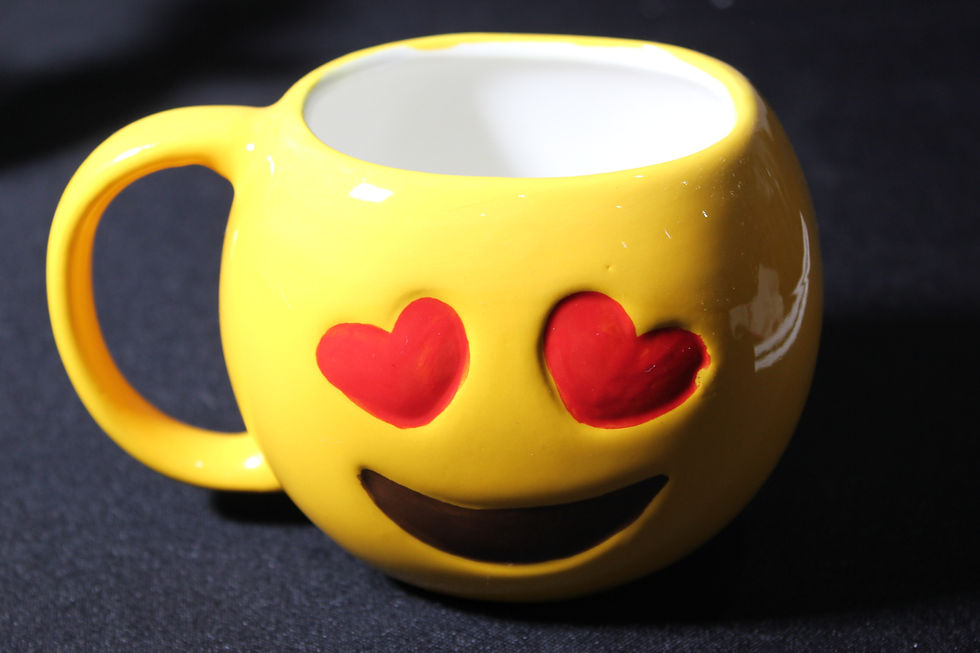 Thumbnail: Smiley Emoji Face Coffee Mug Red Heart Eyes