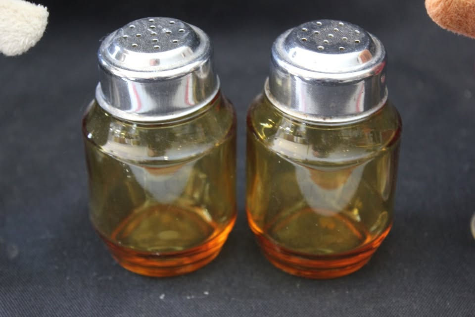 Thumbnail: SET OF AMBER VINTAGE SALT AND PEPPER POTS