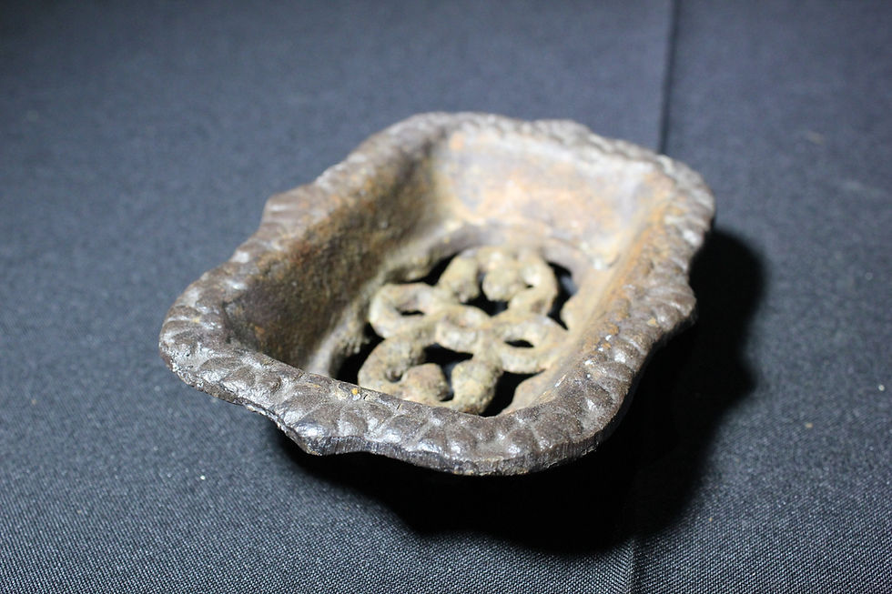Thumbnail: Cast Iron Soap Dish