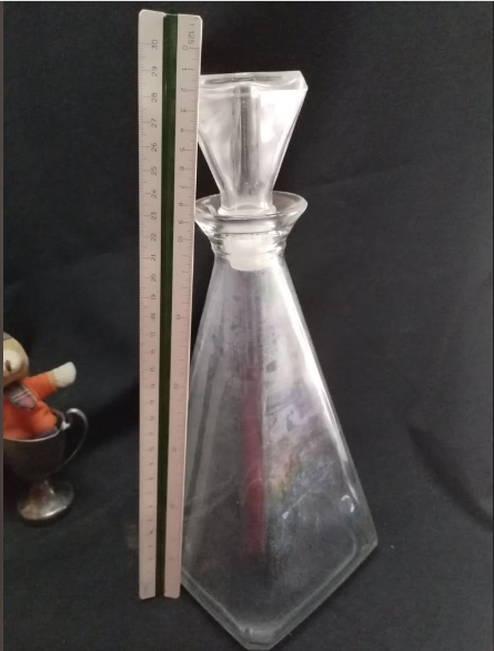 Thumbnail: Decanters - Triangular