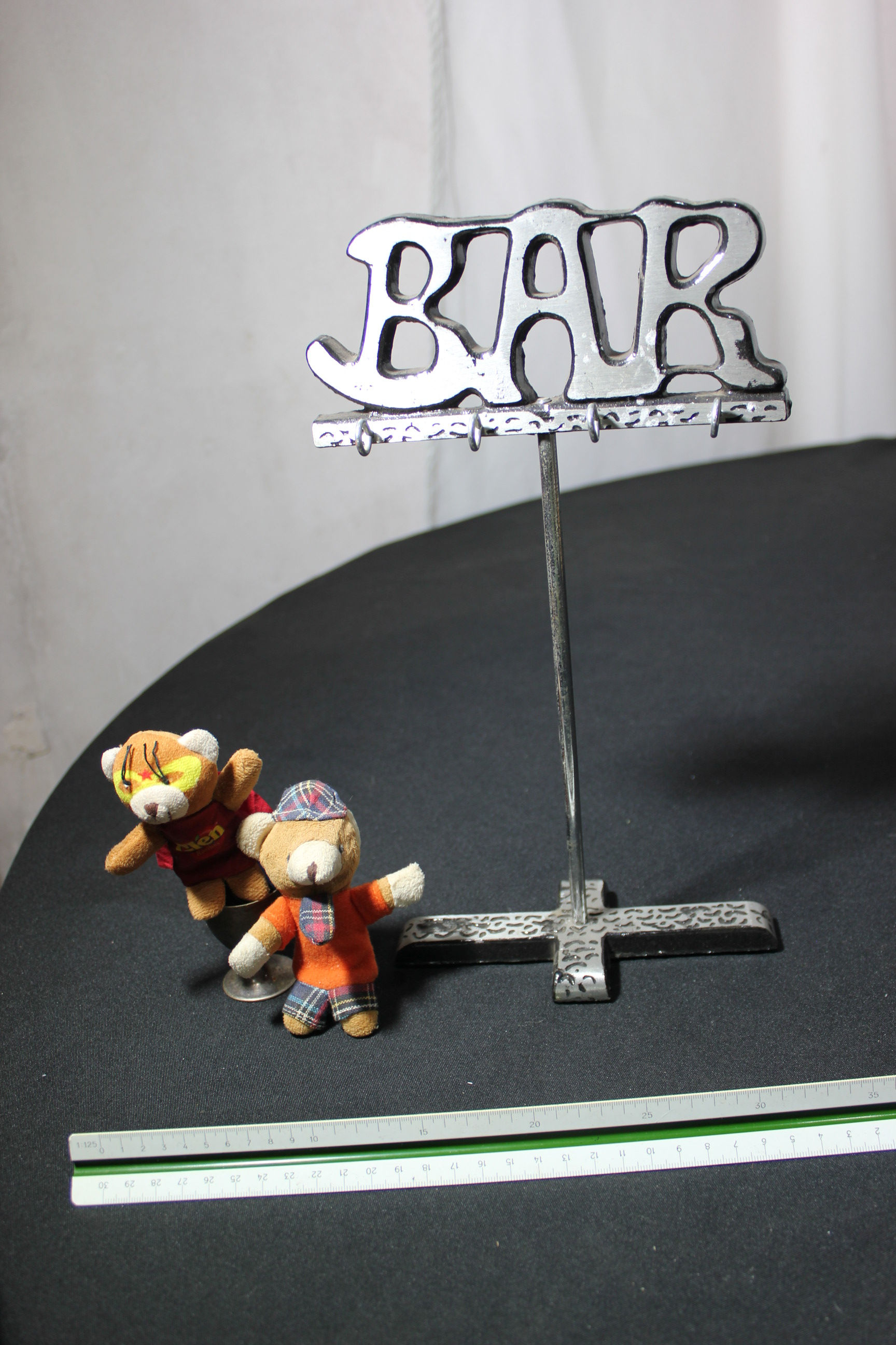 Metal Bar Stand Sign