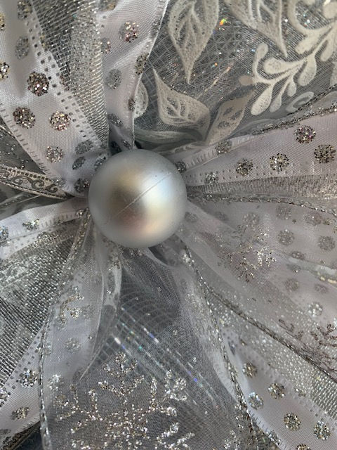 Thumbnail: silver mesh Holiday wreath