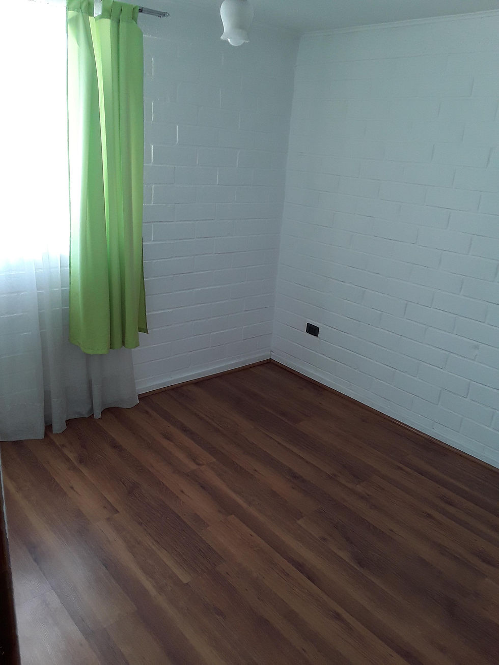 Miniatura: Arriendo Casa o Oficina 2 dormitorios 1 baño