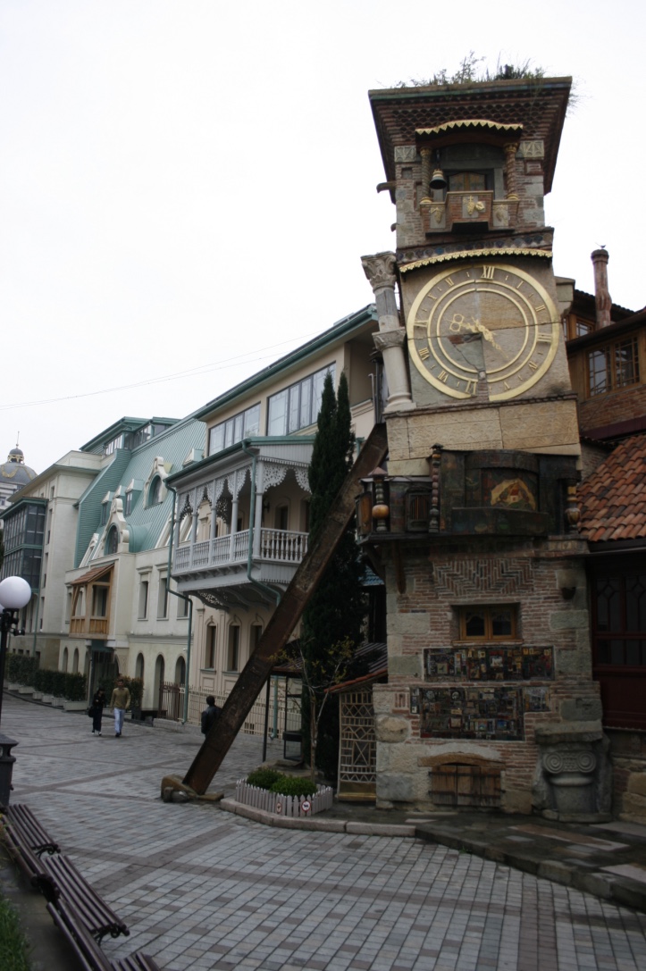clock_tower_by_Gabriadze_Puppet_Theater