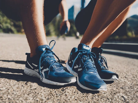 Running Training Shoes vs. Regular Running Shoes: Choosing the Right Pair for Your Goals