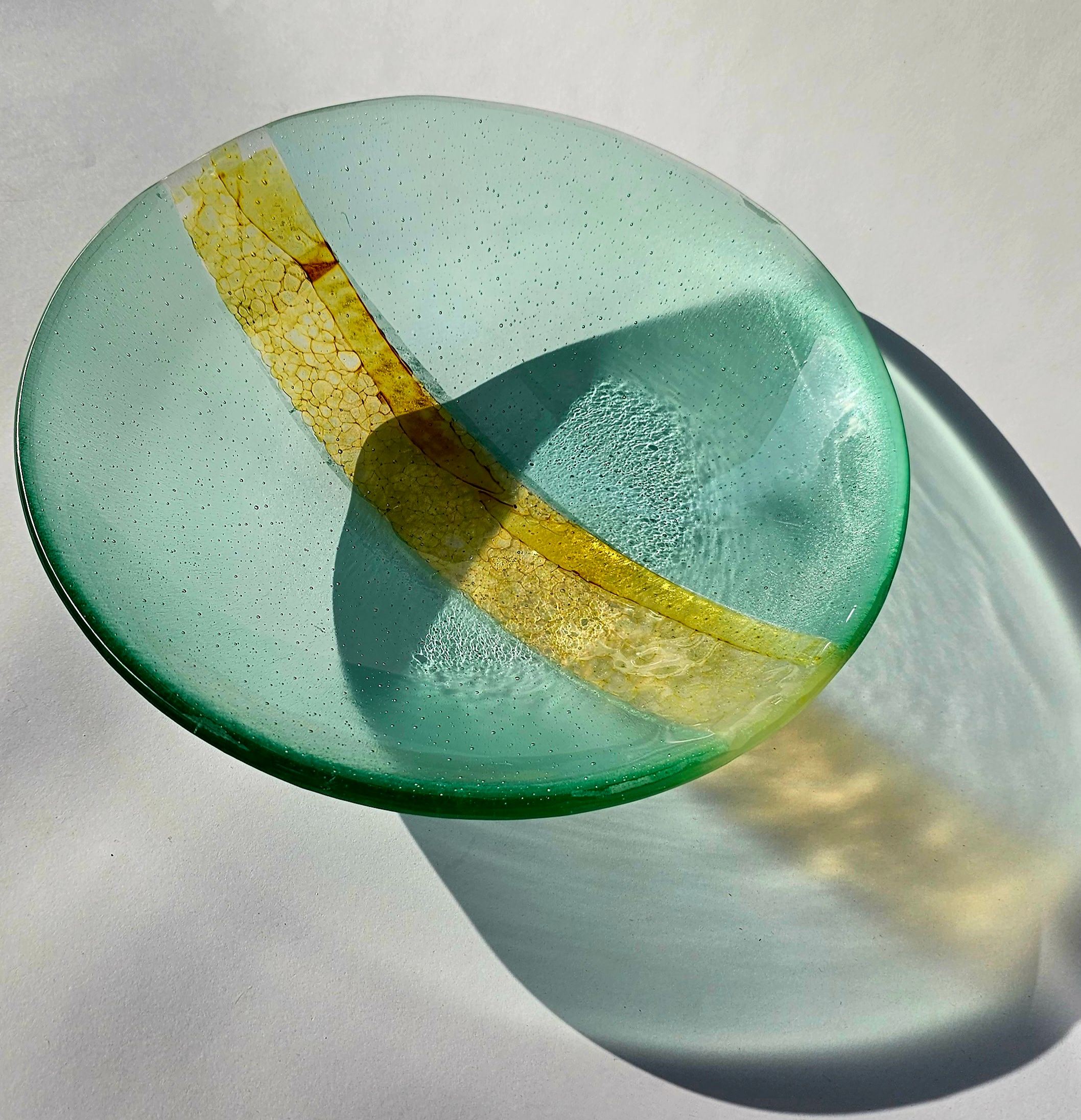 Circular Light Mint Green Bowl with Silver Foil Crackle