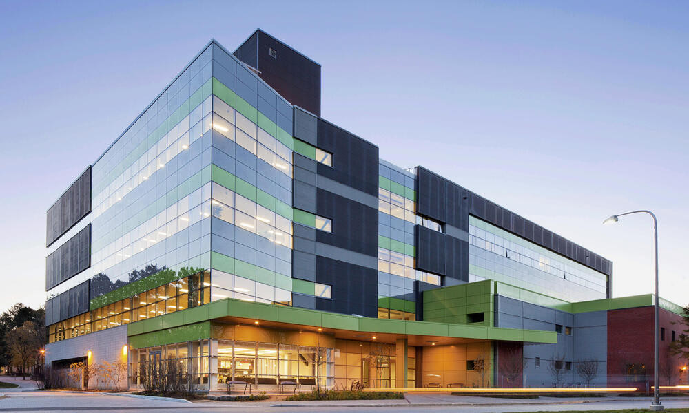 universidad en canada