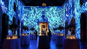 u2866741355_soiree_de_mariage_interieur_avec_un_decoration_ma_c885f6e4-960d-4925-804d-4928