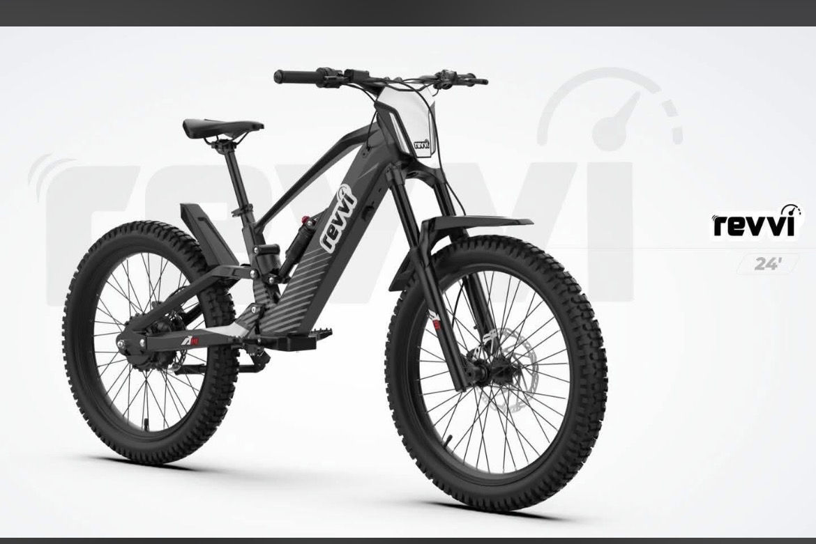 Revvi 24”