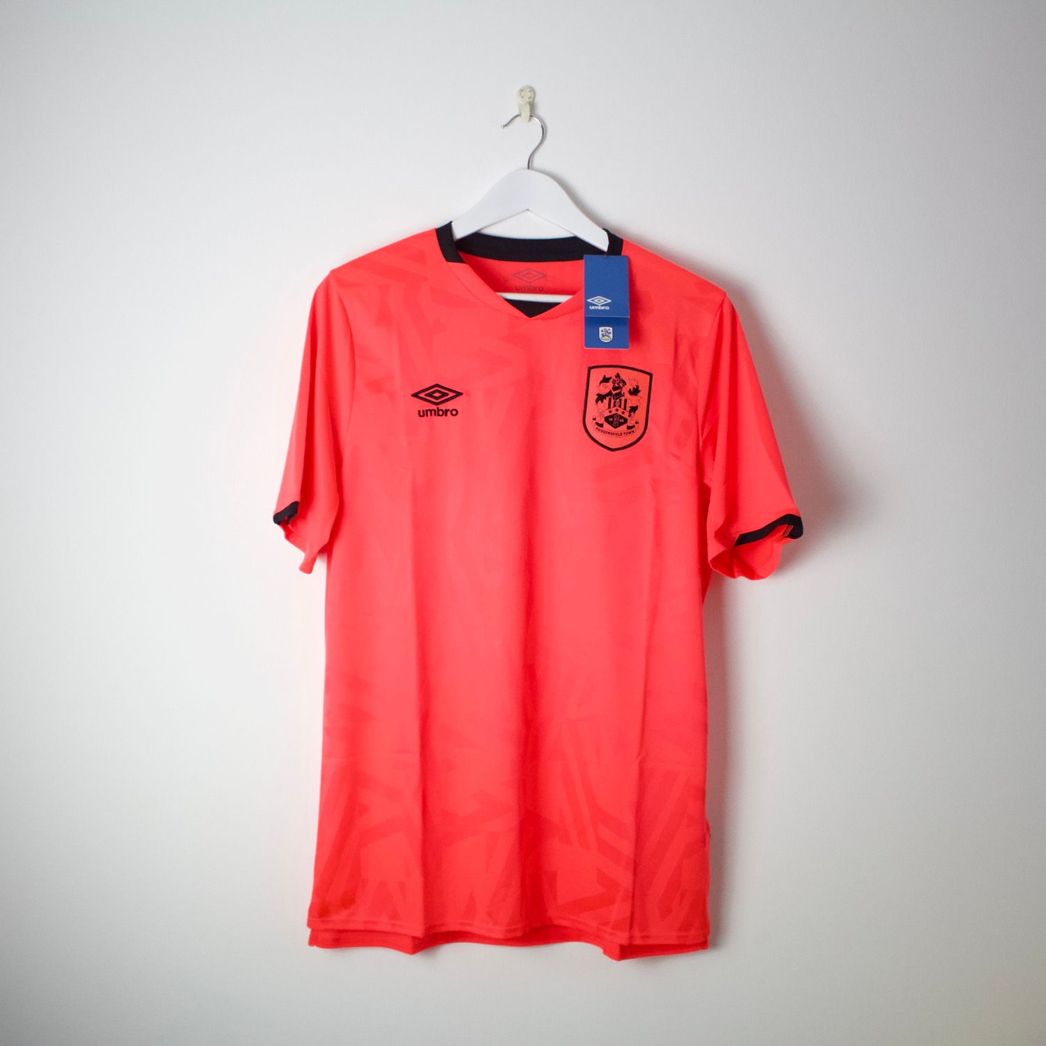 Official Huddersfield Town 2019/2020 Third Football Shirt (BNWT) L