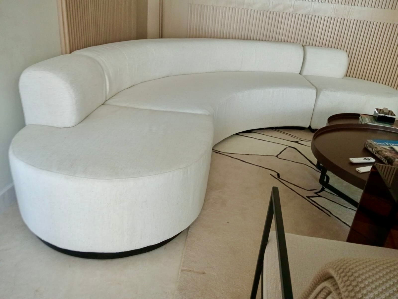 Sala estilo Camila curvo