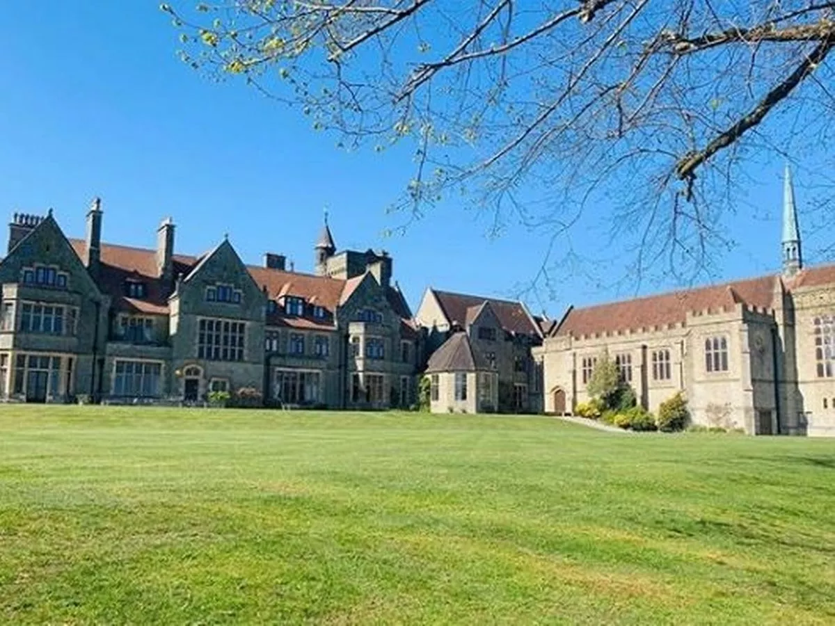 St Mary's Shaftesbury School Guardianship