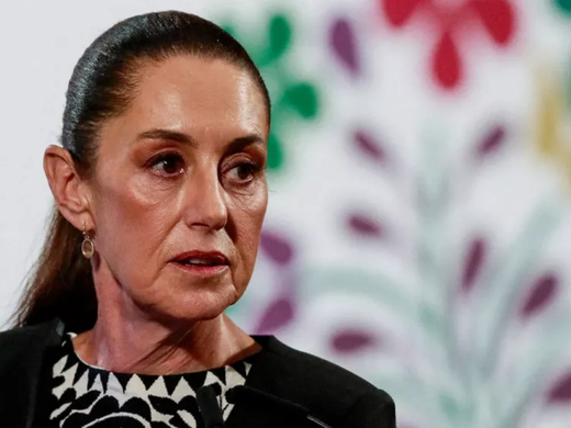 La presidenta Sheinbaum: "Entre la espada y la pared".