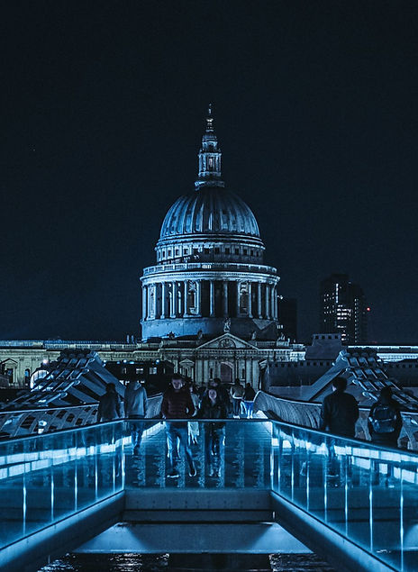 London St Pauls Cathedral at night