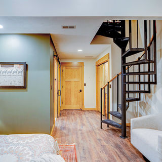 926A2205_6_7 comp.jpg