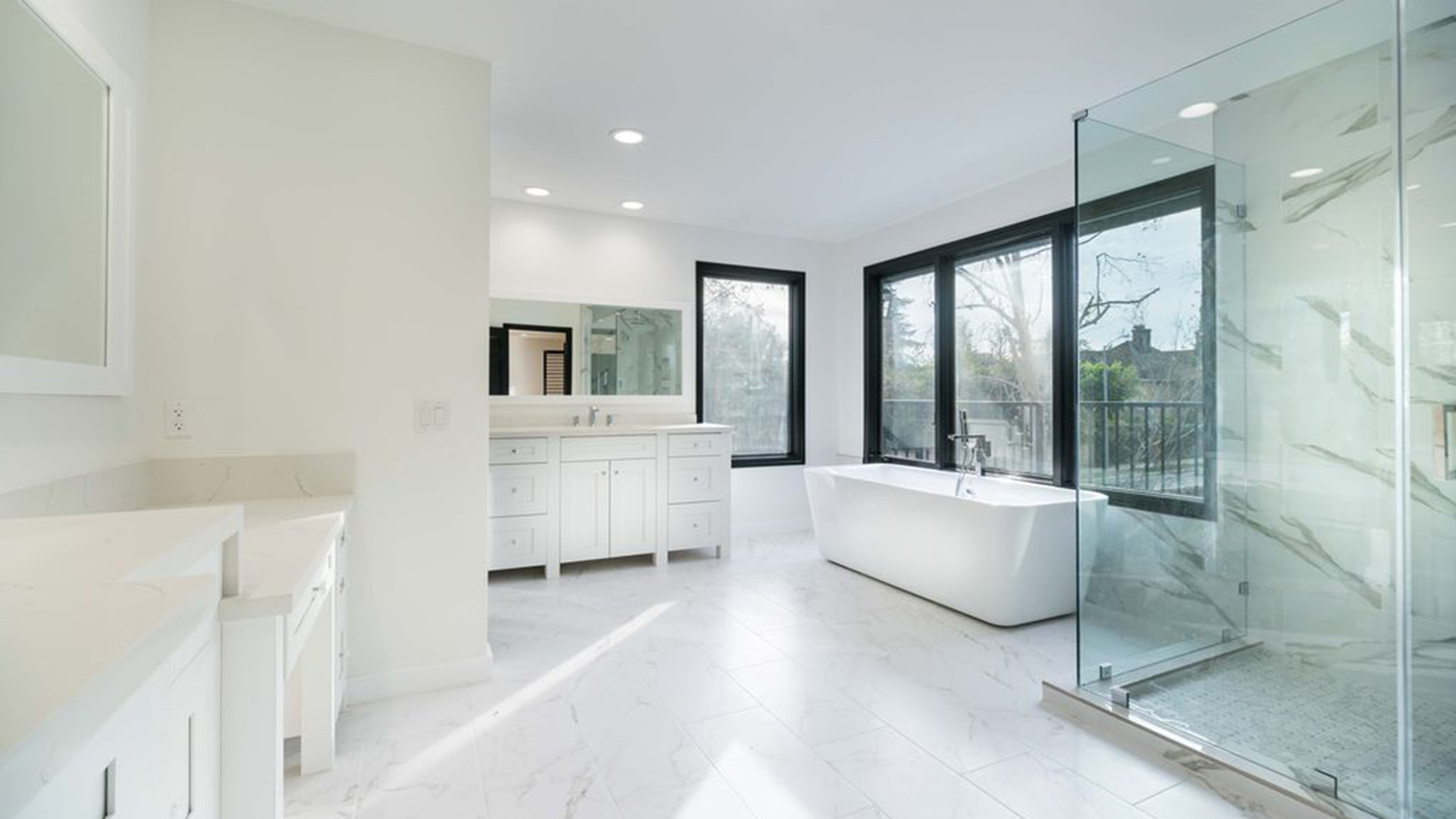 01_Glossy_White_Slab.jpg