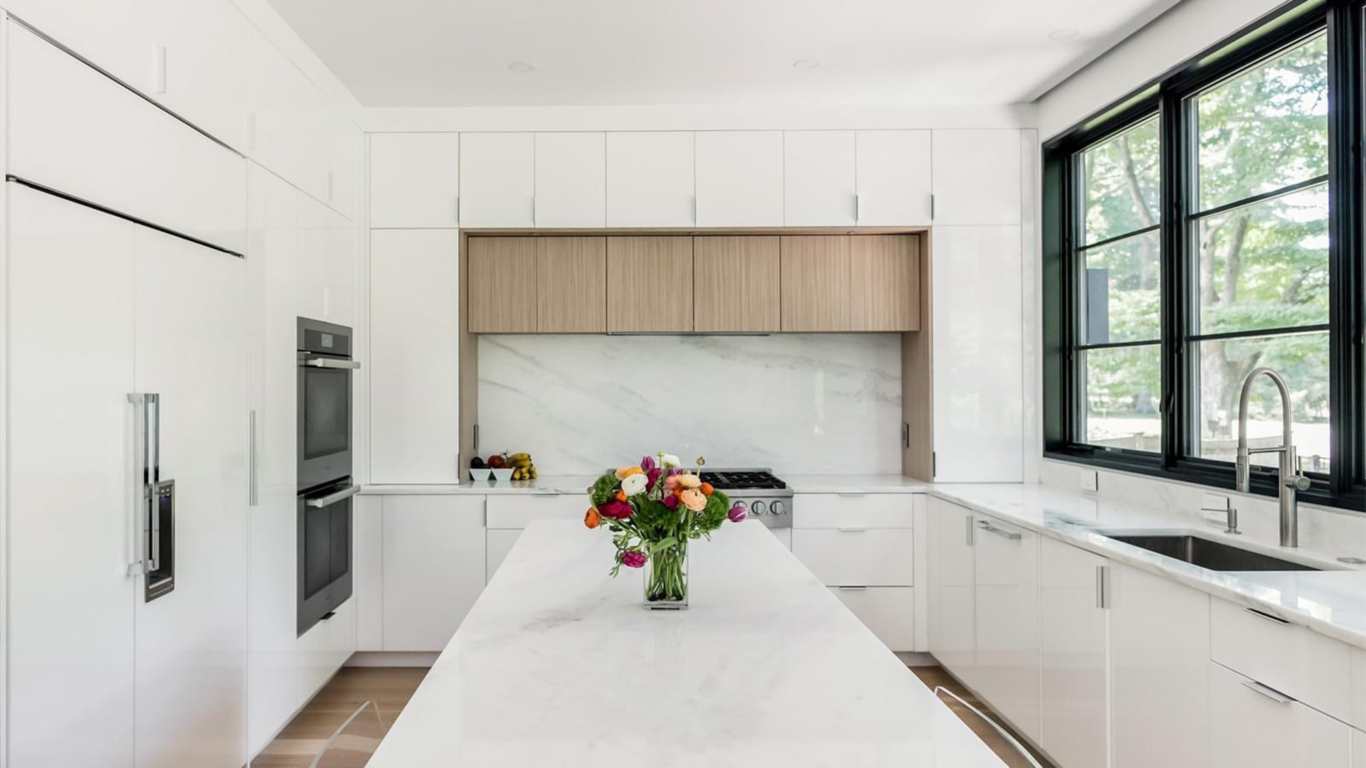 01_Glossy_White_Slab.jpg