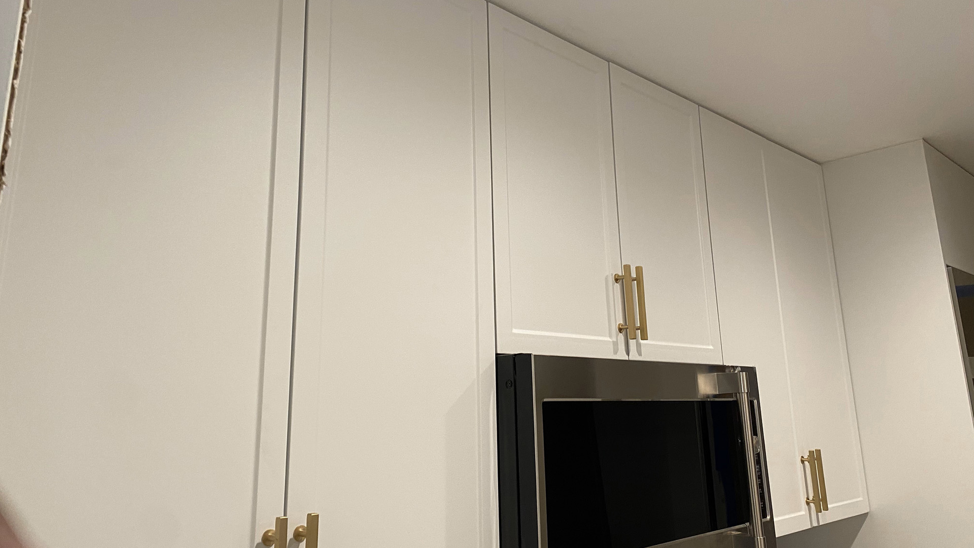 01_Glossy_White_Slab.jpg