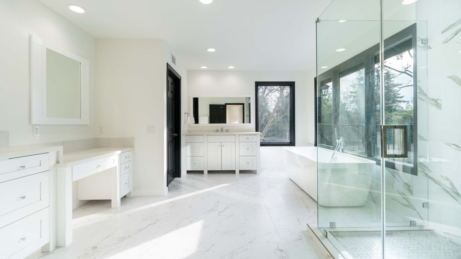 01_Glossy_White_Slab.jpg