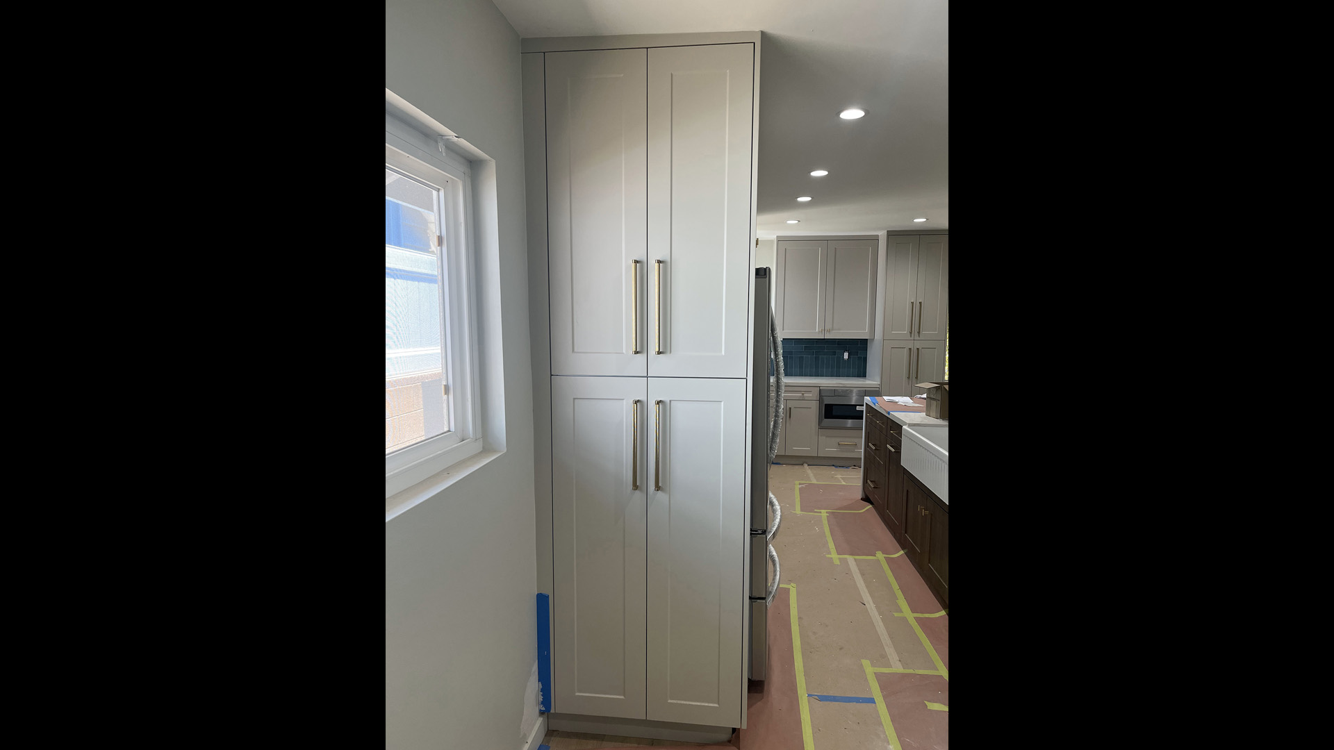 01_Glossy_White_Slab.jpg