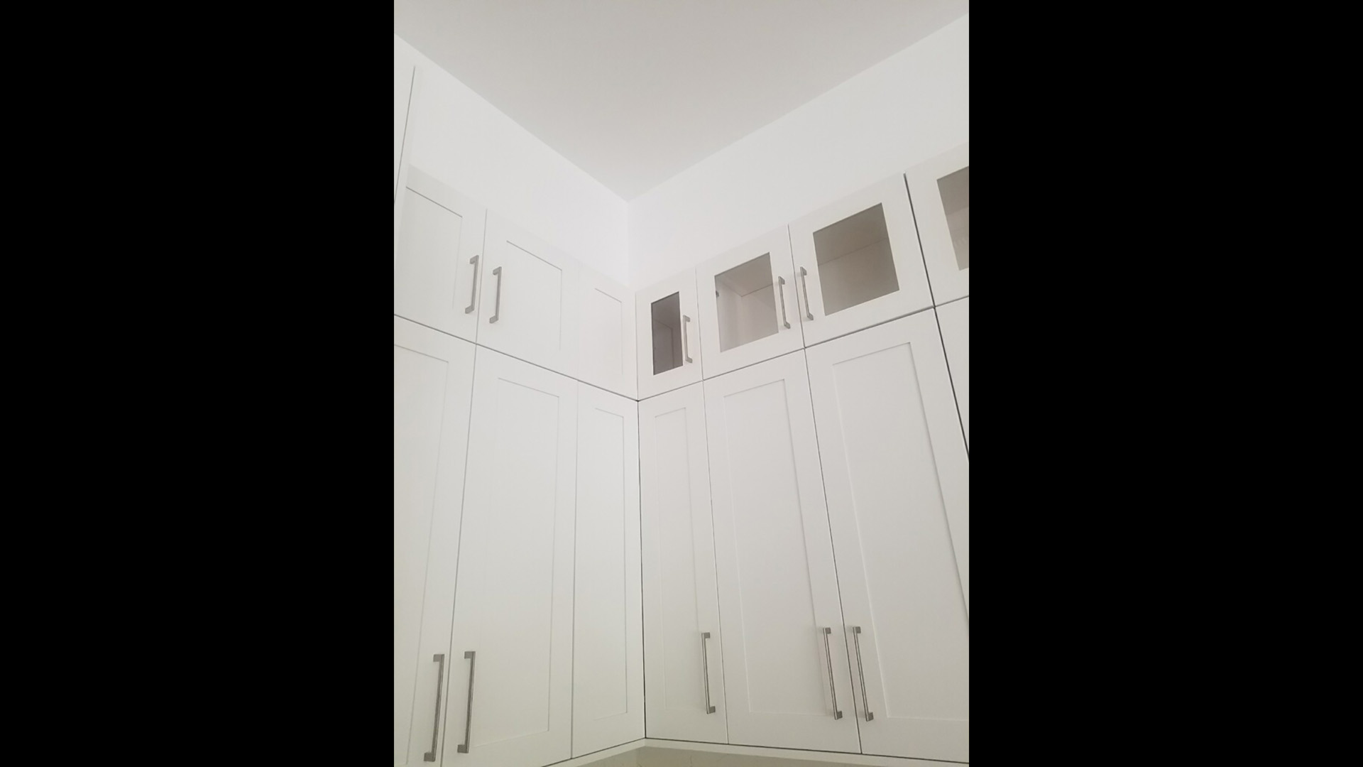 01_Glossy_White_Slab.jpg