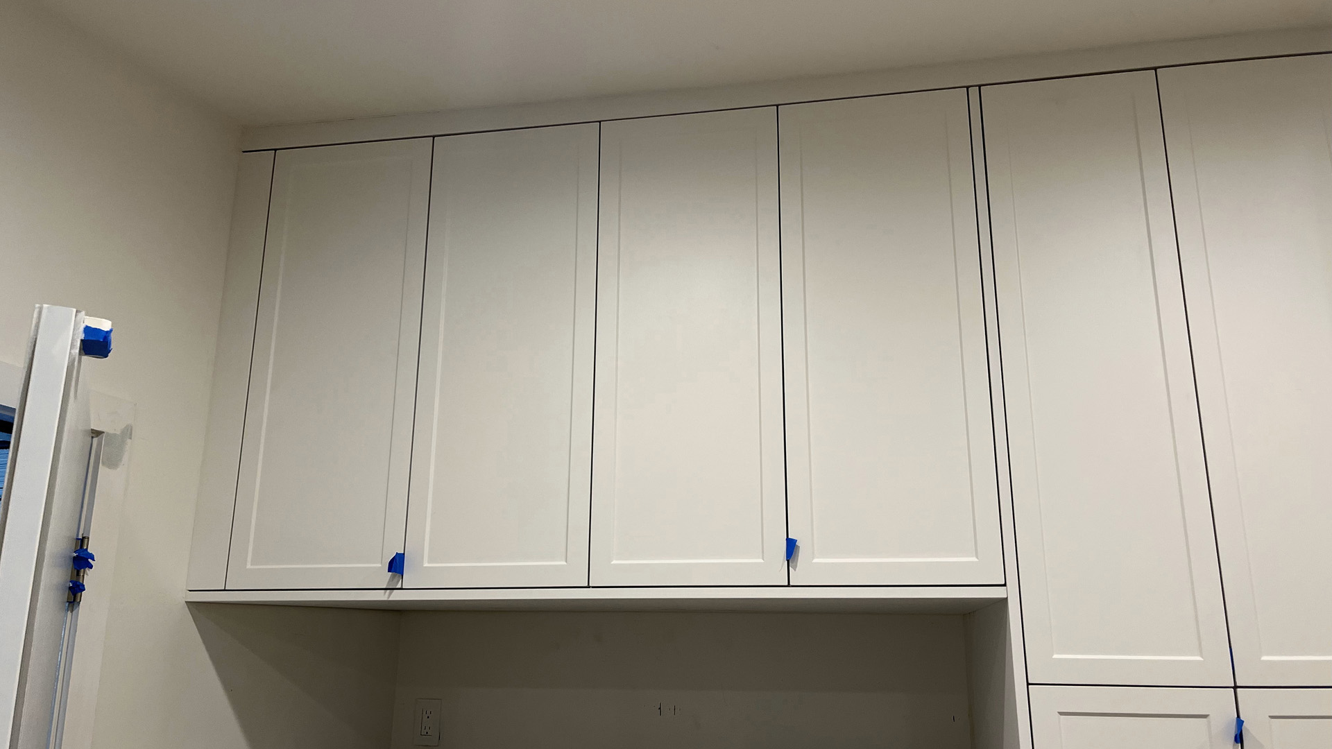 01_Glossy_White_Slab.jpg