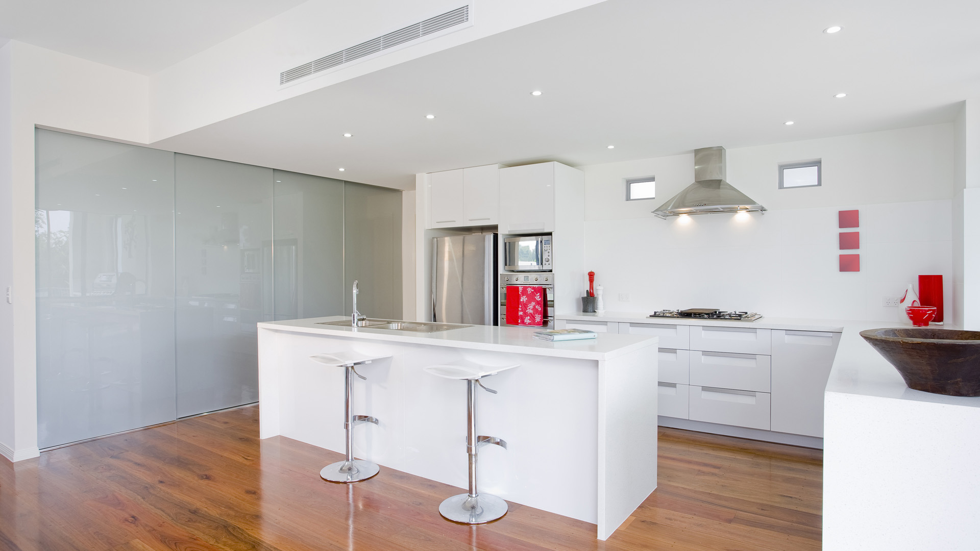 01_Glossy_White_Slab.jpg