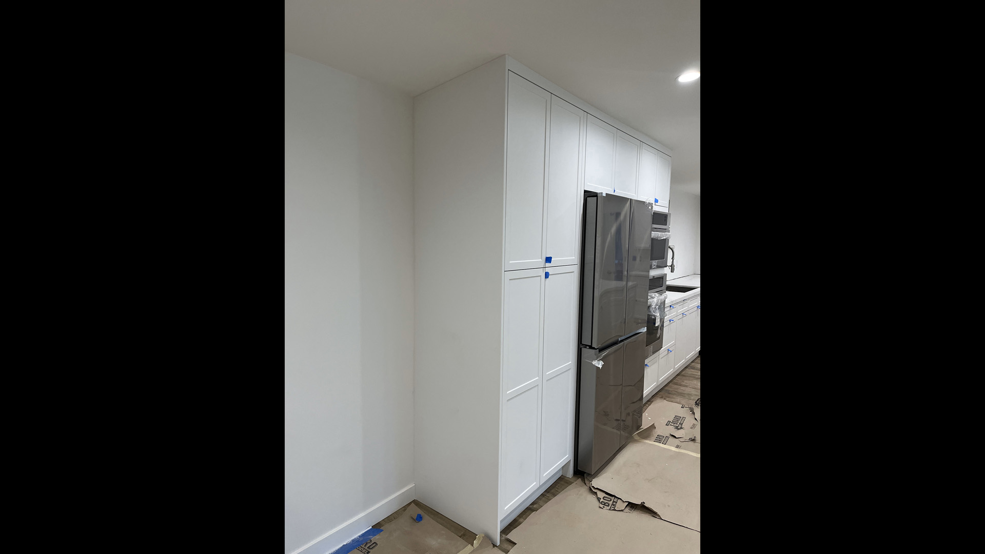 01_Glossy_White_Slab.jpg