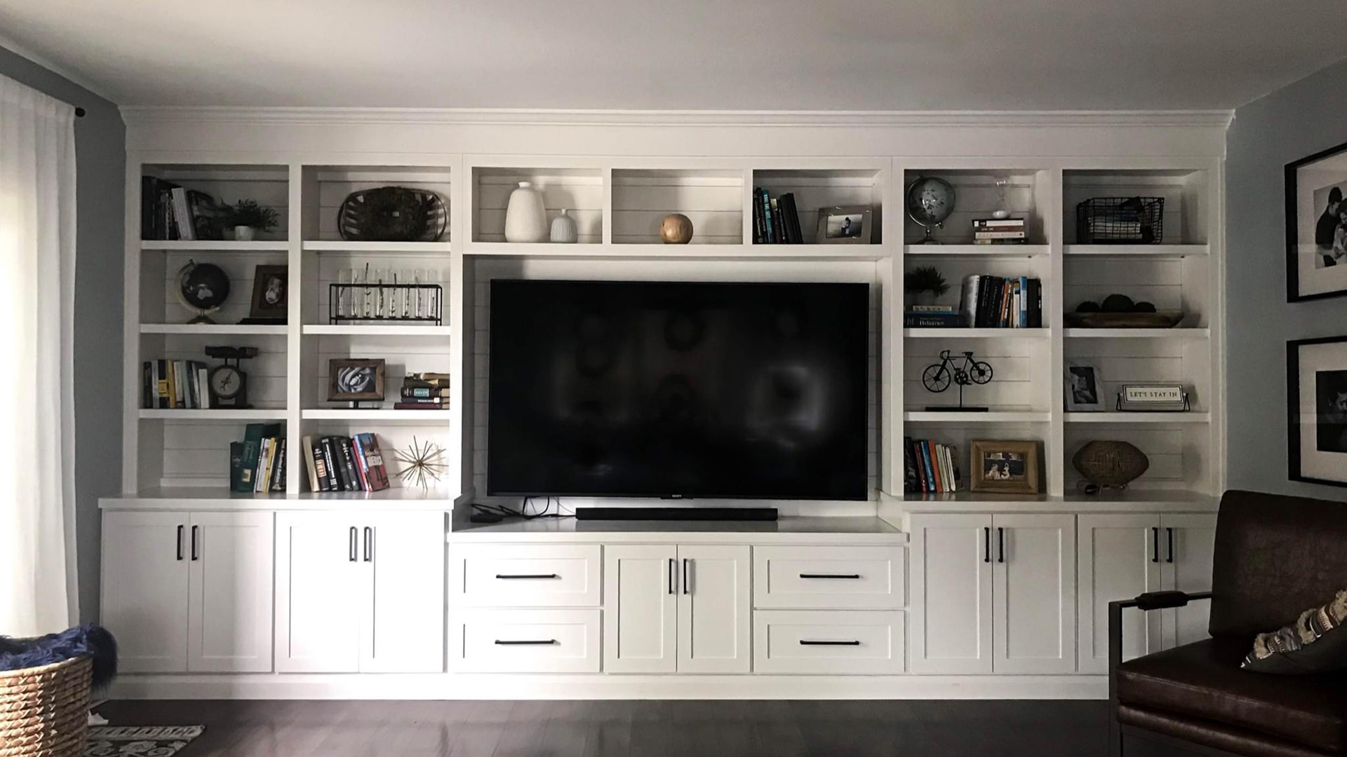 01_Glossy_White_Slab.jpg