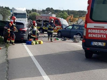 RIO MAIOR: COLISÃO NO IC2 JUNTO À PARAPEDRA PROVOCA 4 FERIDOS 