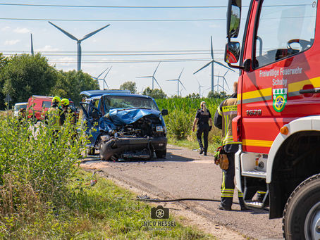 Schwerer Verkehrsunfall in Schuby fordert sechs Verletzte