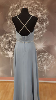 Festkleid von Luxuar, rauchblau, Rückseite