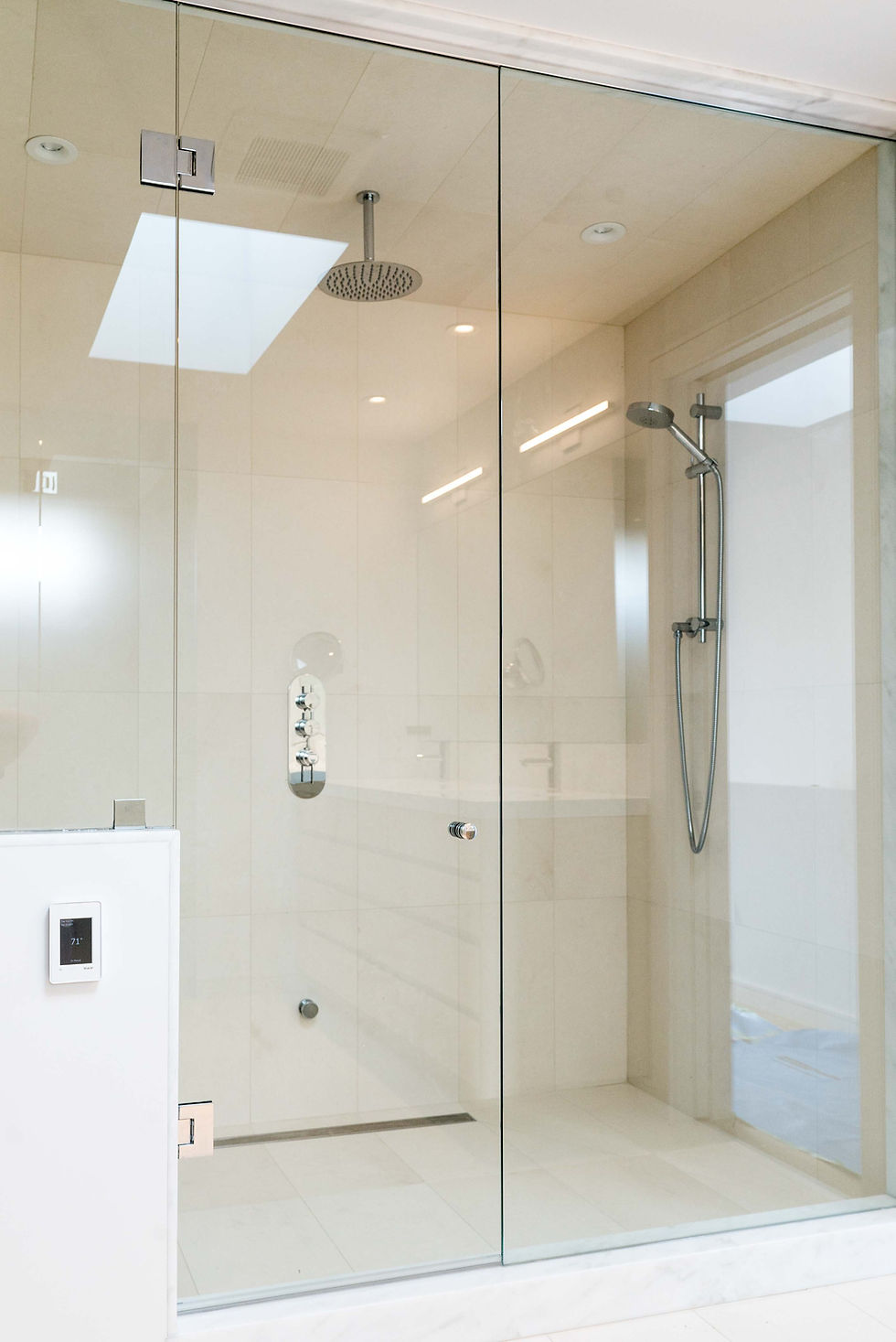 Sierra Glass's Shower Enclosure