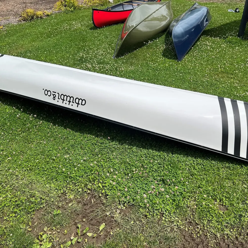 Scott: Echo 14' Fiberglass Canoe: Temiskaming Design