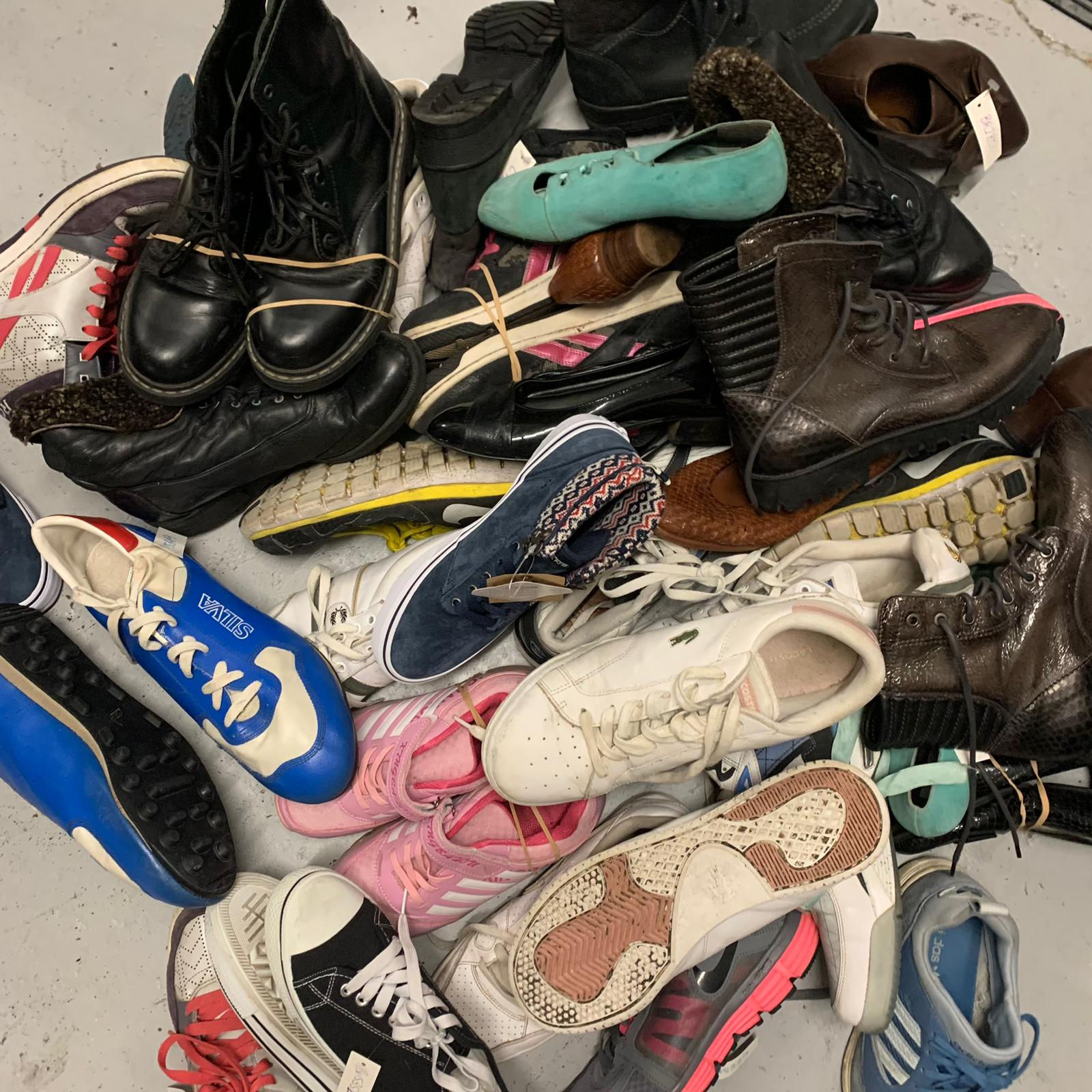 20 x Vintage Shoe/Trainer Mix