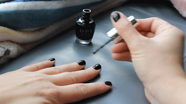 nails-cinemagraph_done.gif