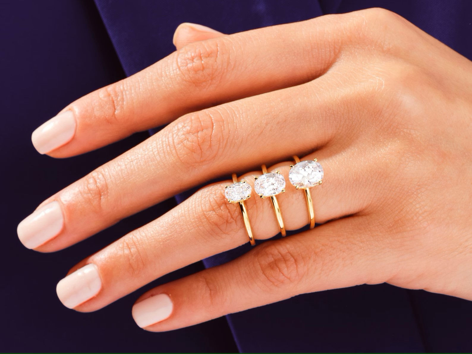 Solid Gold Oval Cut Dimond Engagement Ring