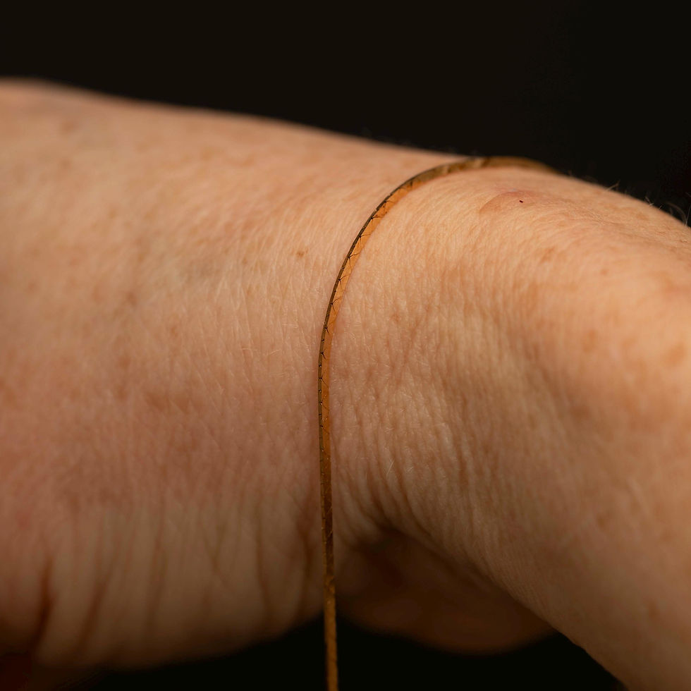 Thumbnail: Vintage 10k Gold Triangle Link Chain Bracelet • Delicate Diamond Cut • Fine M...