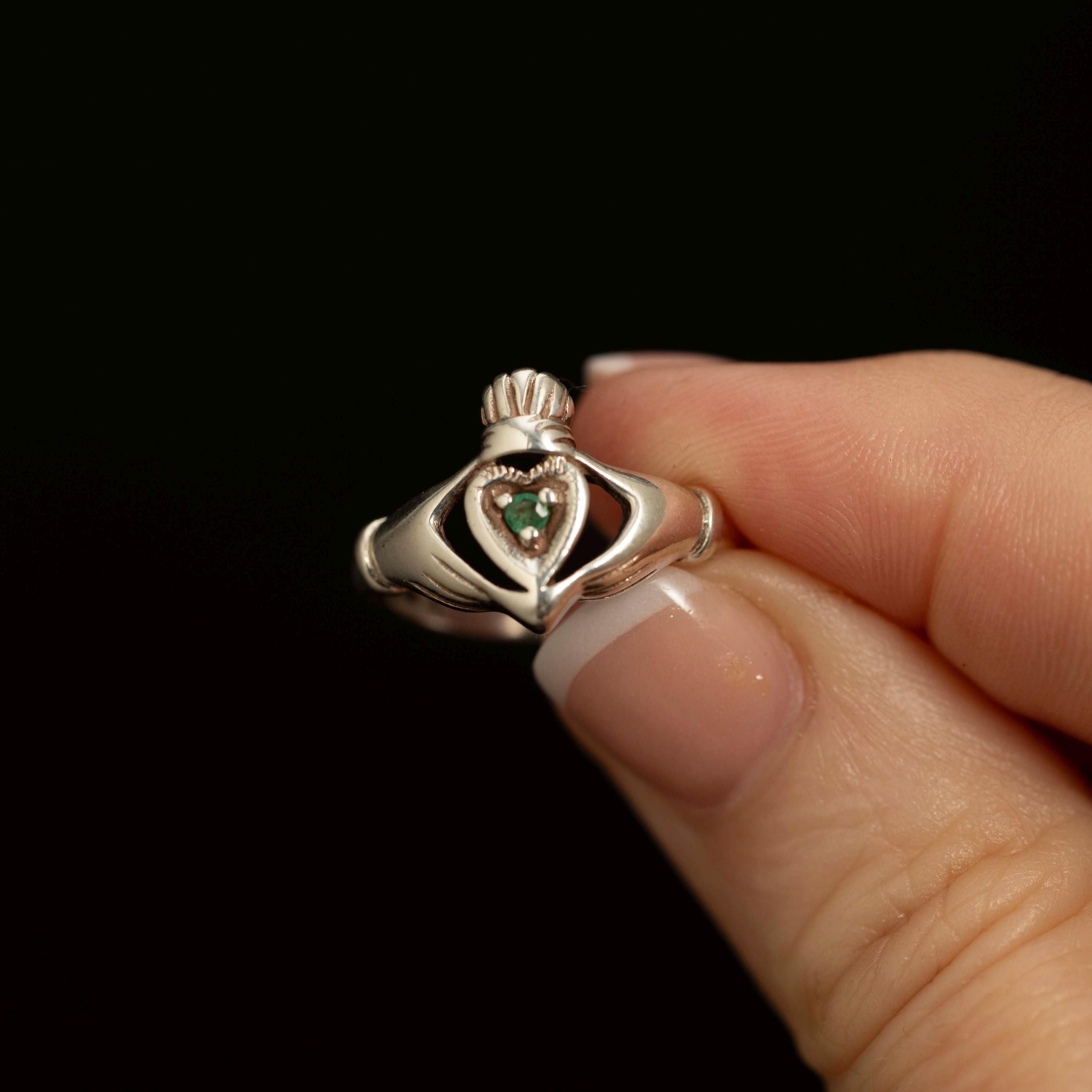 Vintage Sterling Silver Emerald Heart Ring · Claddagh Style · Size 5.75