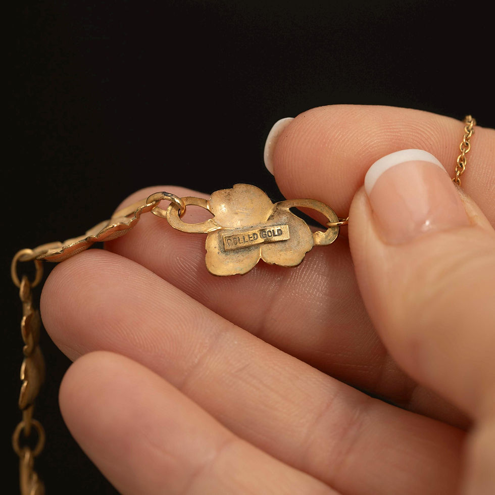 Thumbnail: Vintage Rolled Gold Trefoil Link Necklace · Floral Motif