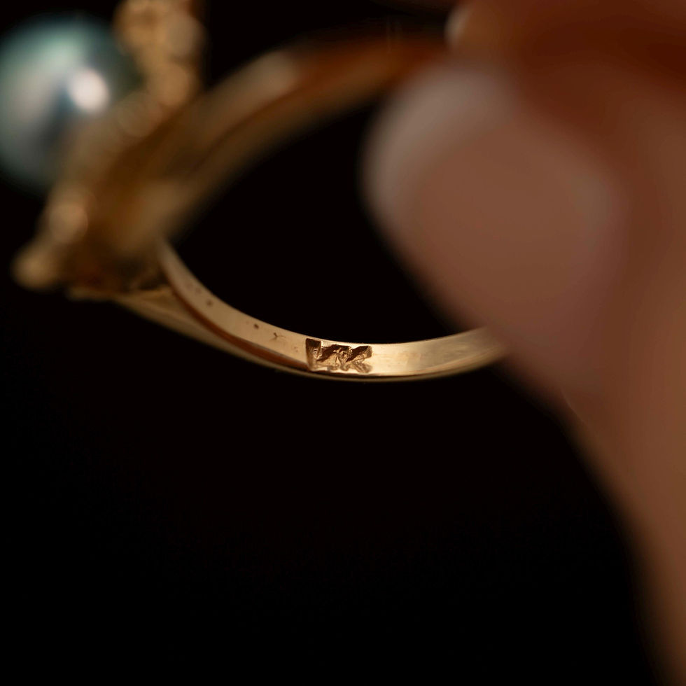 Thumbnail: Vintage 14K Gold Blue Cultured Pearl Ring · Leaf Design Size 6.25