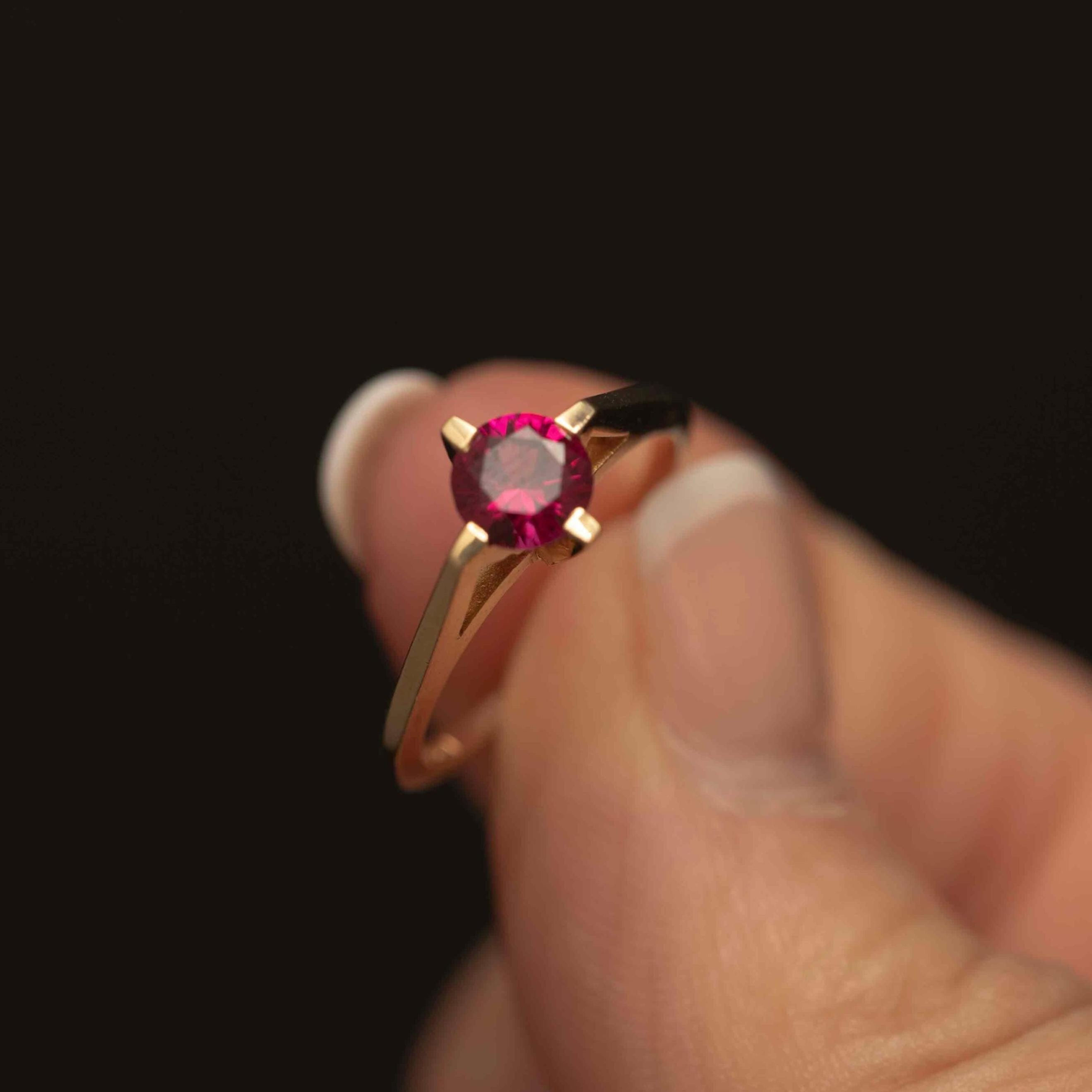 Vintage 10k Gold Lab Ruby Ring - Retro Modern Size 5.75
