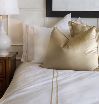 lit Hôtel blanc et or