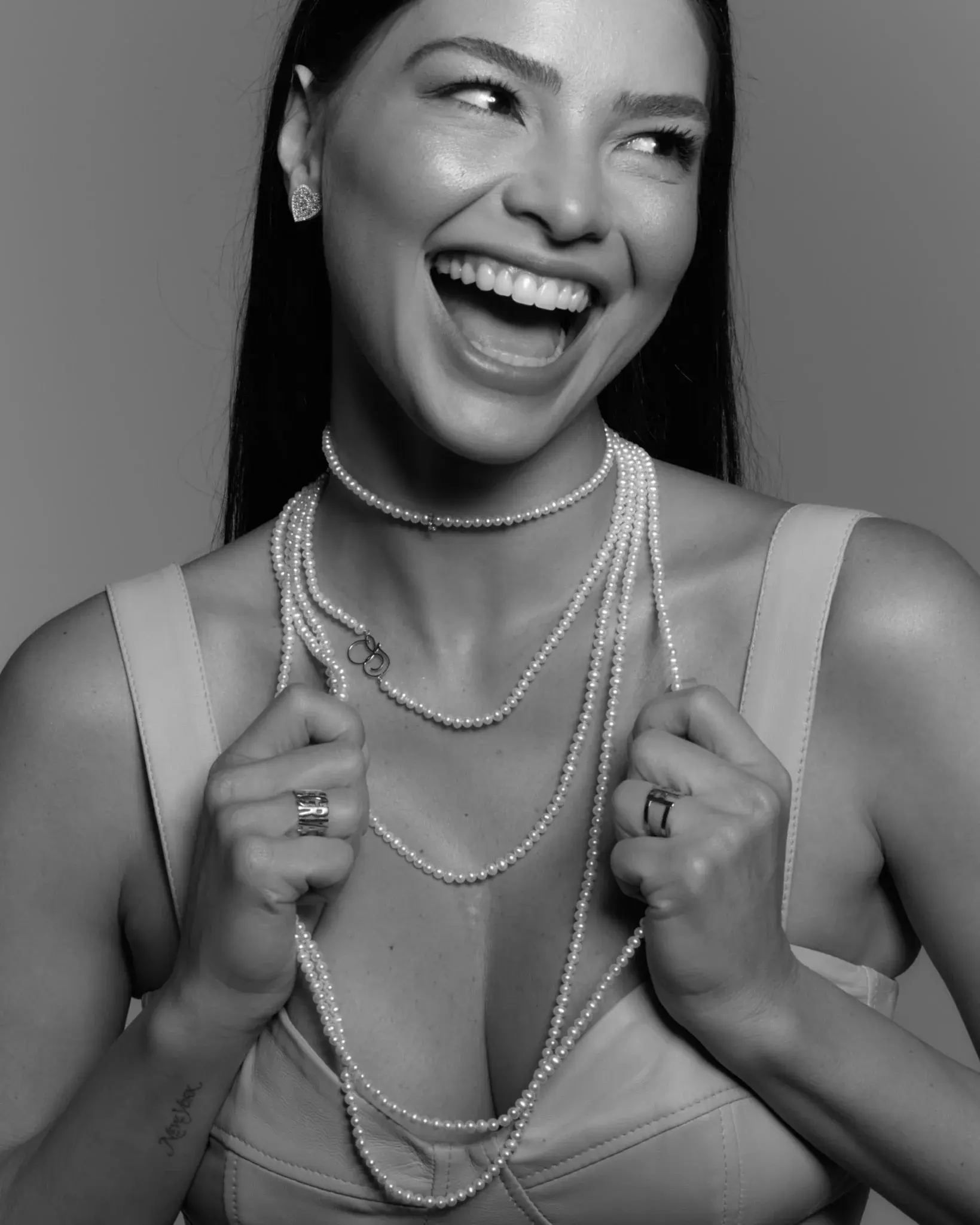 Colar Mini Pérolas Biwa