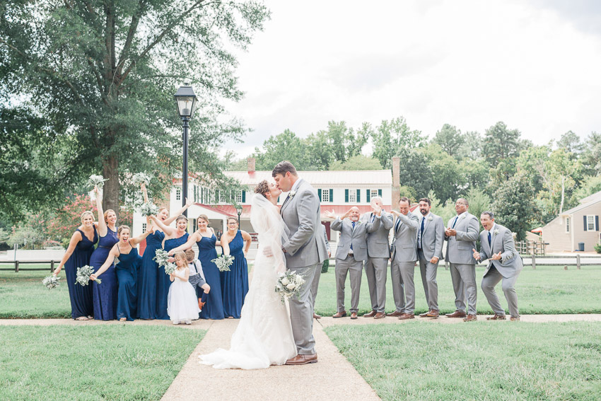 Photo By: Sarah Duke Photography| Fall Wedding at Hanover Tavern in Mechanicsville Virginia | Ben & Kellyn | www.sarahdukephotography.com