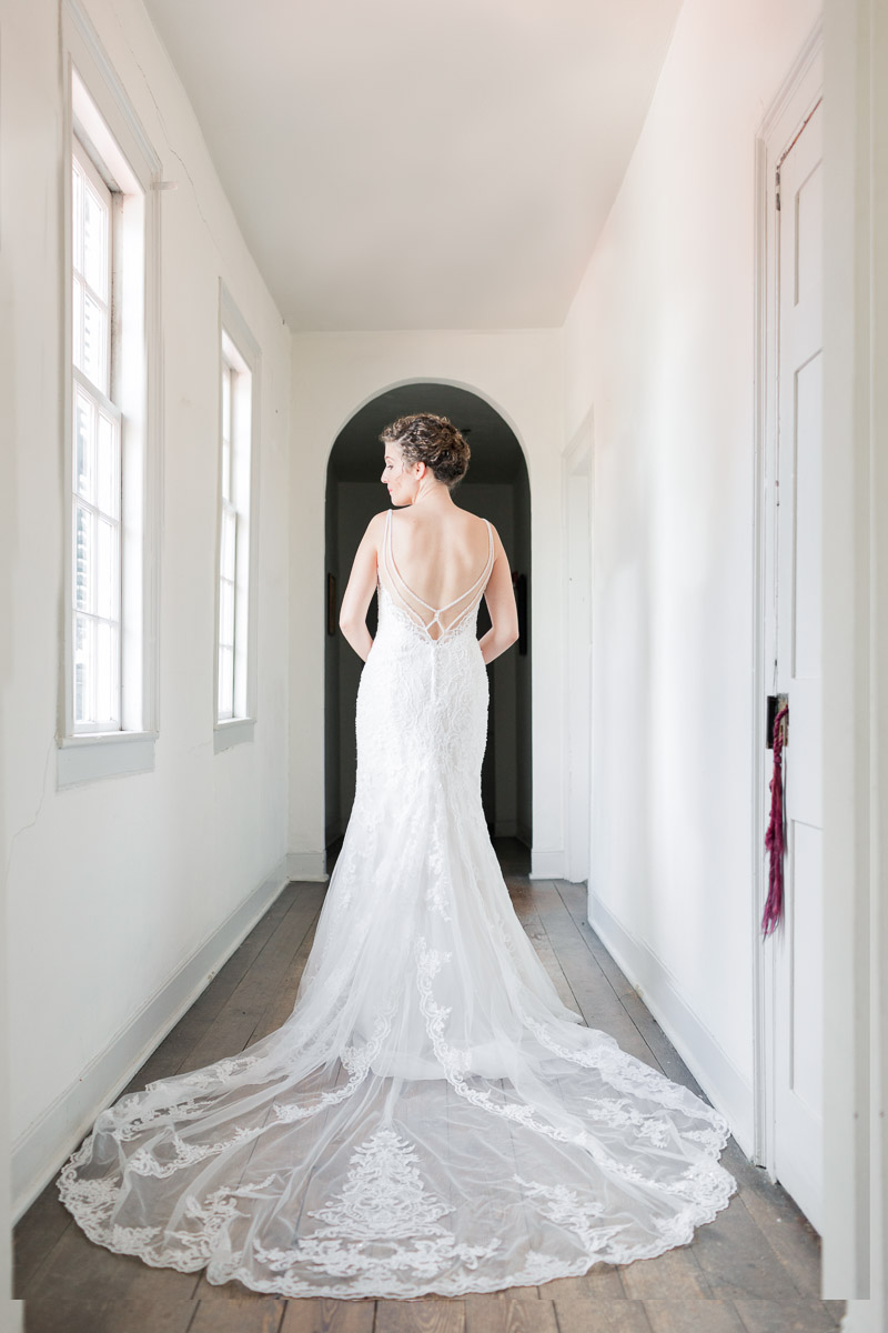 Classic Fall Wedding at Hanover Tavern in Mechanicsville Virginia | Ben & Kellyn | Sarah Duke Photography 