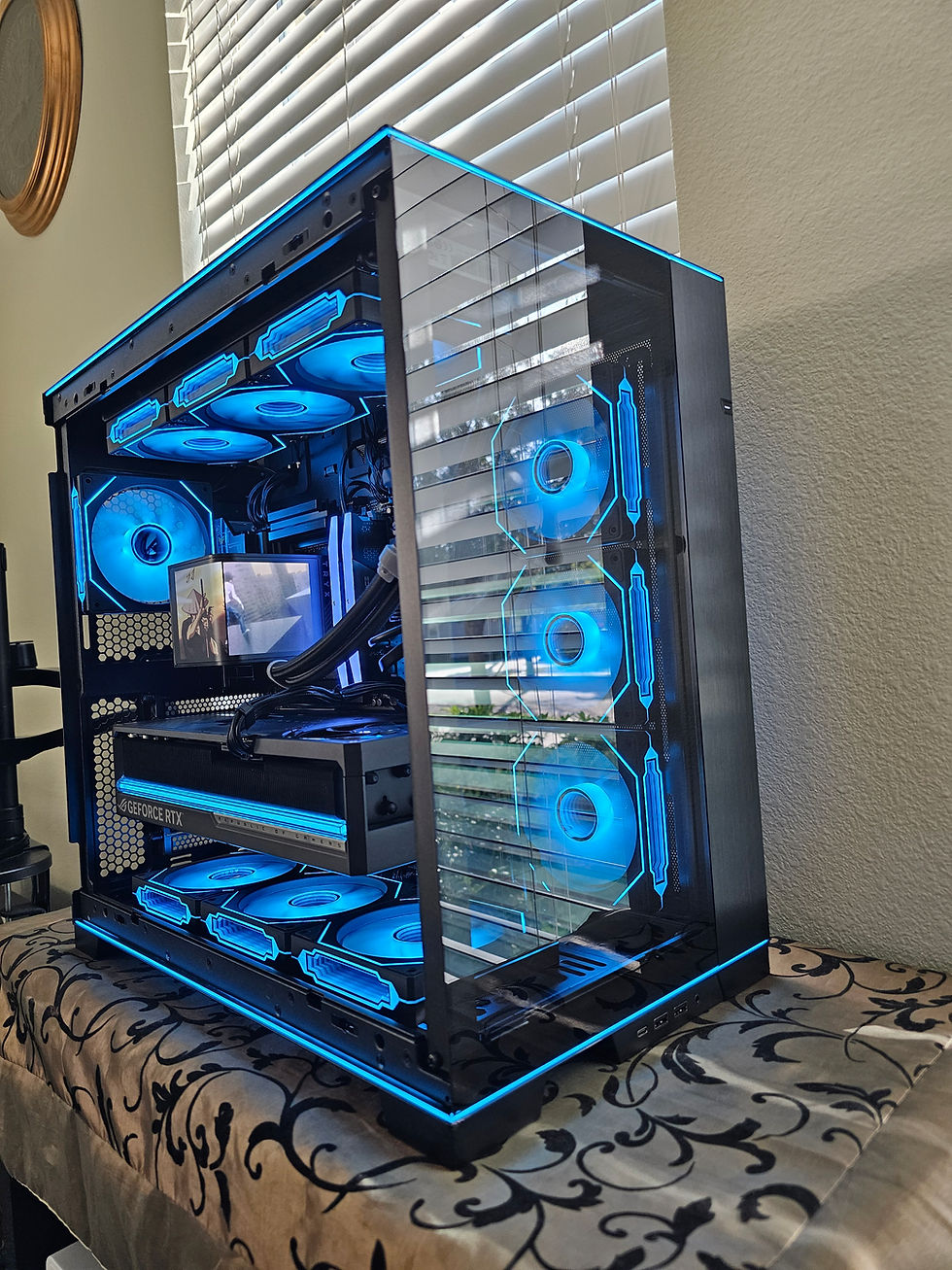 Thumbnail: ⭐Ryzen 9 9950X3D + RTX 5090 OC | Ultimate 4K/8K Gaming & AI Workstation