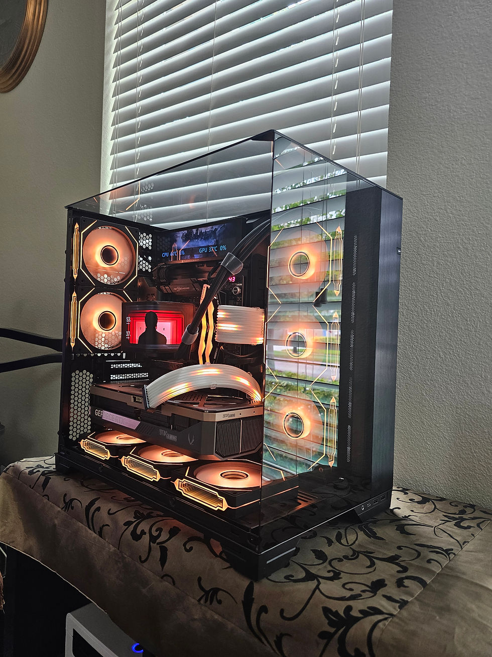 Thumbnail: 🔥 RTX 5090 • Ryzen 7 9800X3D • TRYX 360 AMOLED AIO • 2TB • Lian Li Vision