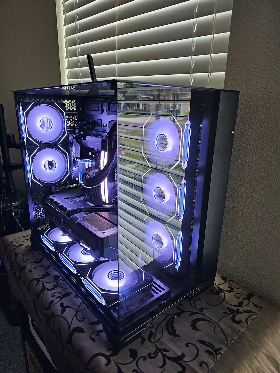 Thumbnail: 🔥 RTX 5080 • Ryzen 7 9800X3D • 360mm LCD AIO • 2TB • Lian Li O11 Vision