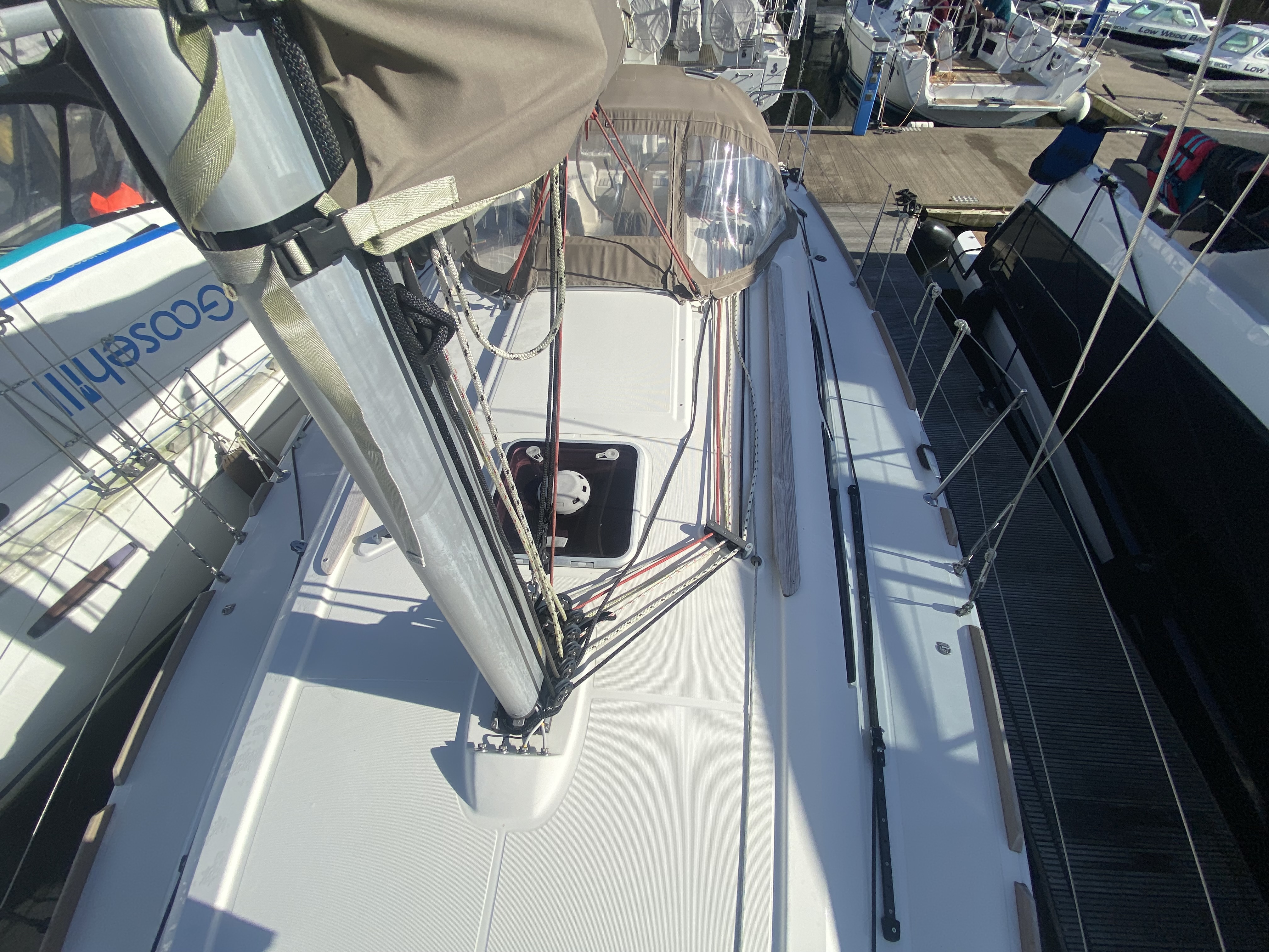2012 Jeanneau SUN ODYSSEY 33i image 6